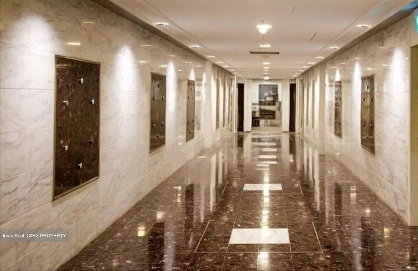 International Plaza (D2), Office #560869501